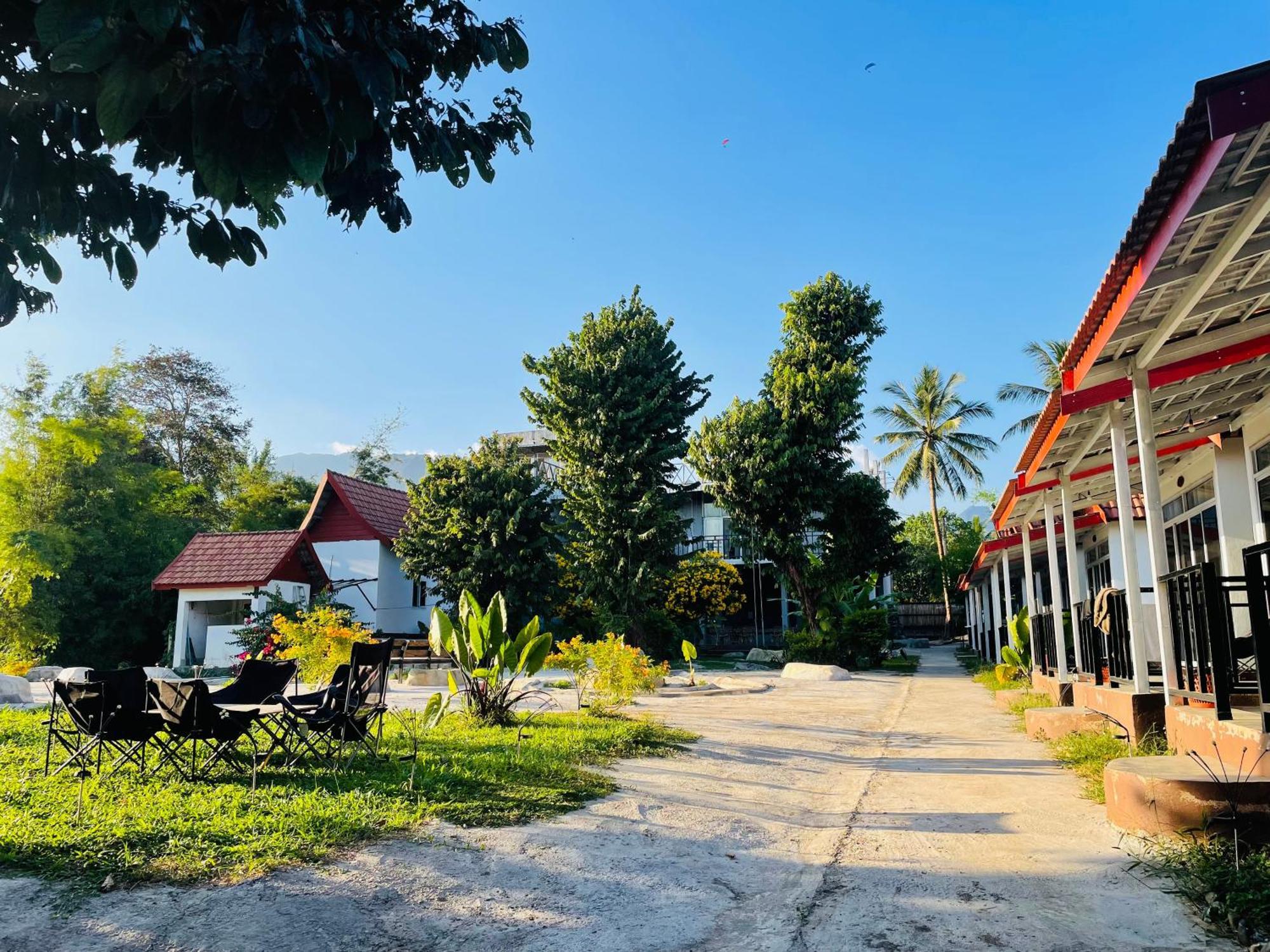 Jungle Paradise Vangvieng - Bungalows Vang Vieng Exterior foto